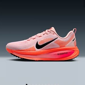 Nike Women's Vomero 18 Road Running Shoes